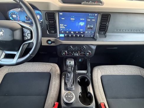 Used 2025 Ford Bronco Big Bend AWD/4WD image 3
