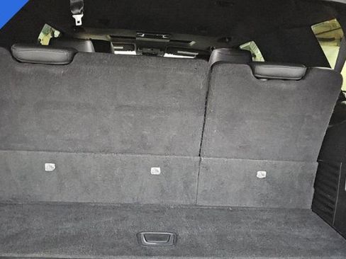 Used 2020 Cadillac Escalade Platinum image 10