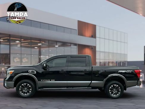Used 2017 Nissan Titan PRO-4X image 8
