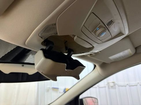Used 2015 Ford Escape Titanium AWD/4WD image 34