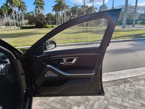 Used 2023 Mercedes-Benz S 500 S 500 4MATIC Sedan 4D image 35