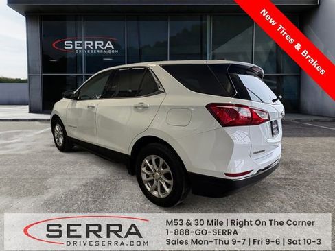 Used 2019 Chevrolet Equinox LT image 2