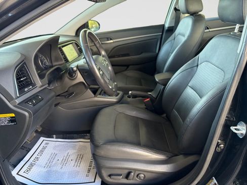 Used 2017 Hyundai Elantra Limited w/ Limited Tech Package 08 FWD image 12