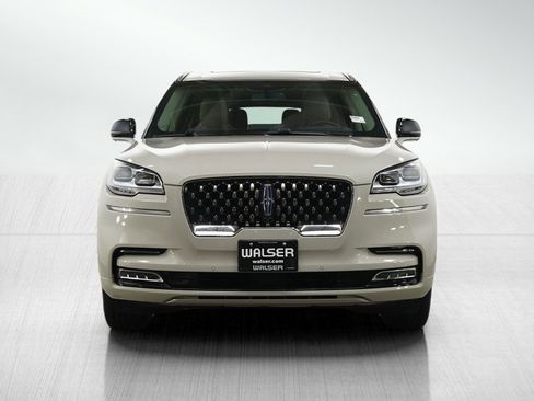 Used 2020 Lincoln Aviator Grand Touring w/ Equipment Group 301A AWD/4WD image 8