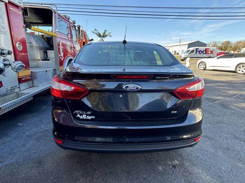 Used 2013 Ford Focus SE image 5