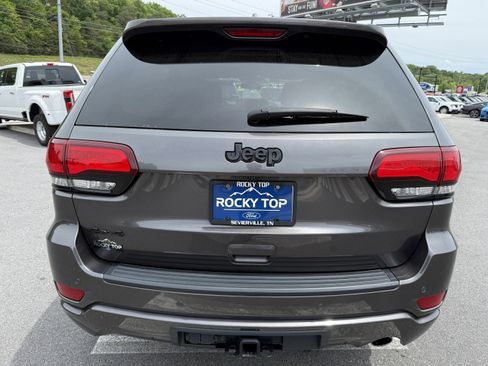 Used 2021 Jeep Grand Cherokee Laredo X AWD/4WD image 6