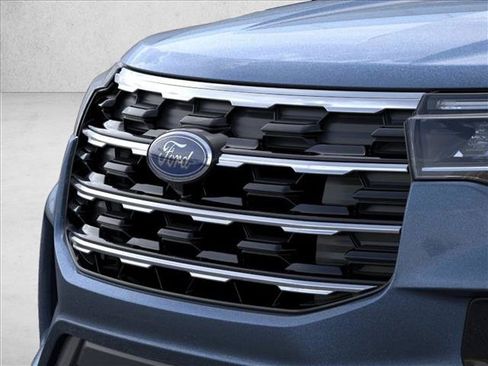New 2026 Ford Explorer Active w/ Active Comfort Package AWD/4WD image 17