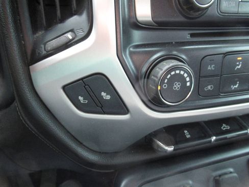 Used 2017 GMC Sierra 2500 SLE w/ Suspension Package, Off-Road AWD/4WD image 23