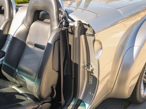 Used 2005 Chevrolet SSR image 40