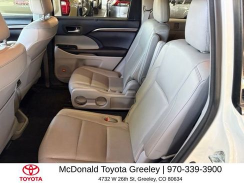 Used 2016 Toyota Highlander Limited Platinum AWD/4WD image 22