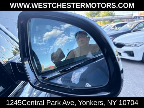 Used 2020 BMW X7 xDrive40i w/ M Sport Package AWD/4WD image 13