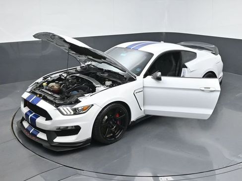 Used 2017 Ford Mustang Shelby GT350R w/ GT350R Equipment Group 920A RWD image 59