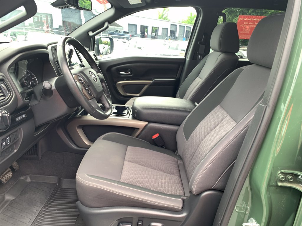 Certified 2024 Nissan Titan SV w/ SV Bronze Edition Package AWD/4WD image 18