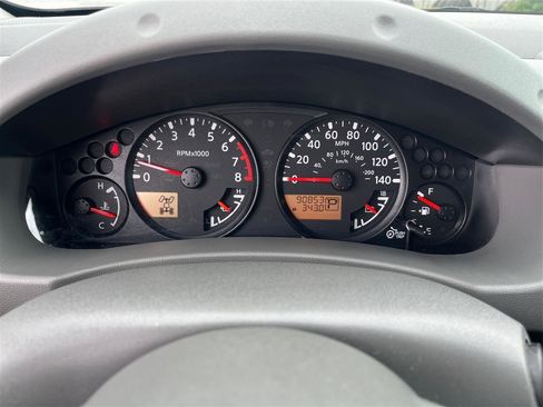 Used 2017 Nissan Frontier SV AWD/4WD image 16