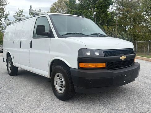 Used 2020 Chevrolet Express 2500 w/ Driver Convenience Package RWD image 1