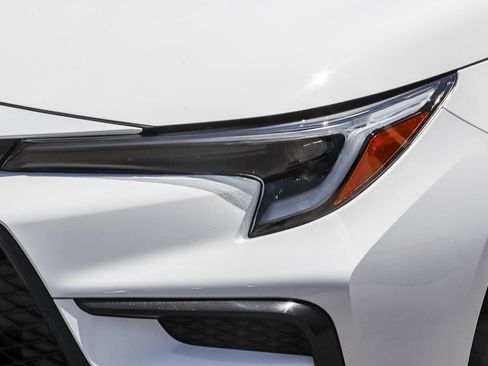 Certified 2025 Toyota Corolla SE w/ Convenience Package FWD image 10