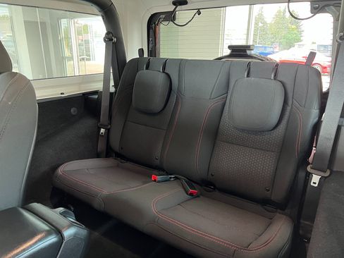 Used 2020 Jeep Wrangler Rubicon w/ Uconnect 4C Nav & Sound Group AWD/4WD image 19