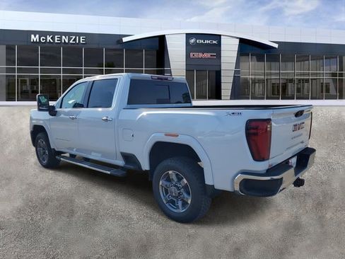 New 2026 GMC Sierra 3500 SLT w/ SLT Premium Package image 3