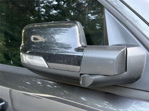 Used 2025 RAM 1500 Big Horn AWD/4WD image 6