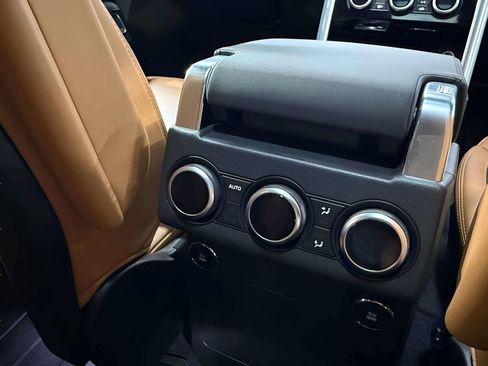 Used 2020 Land Rover Discovery HSE AWD/4WD image 18