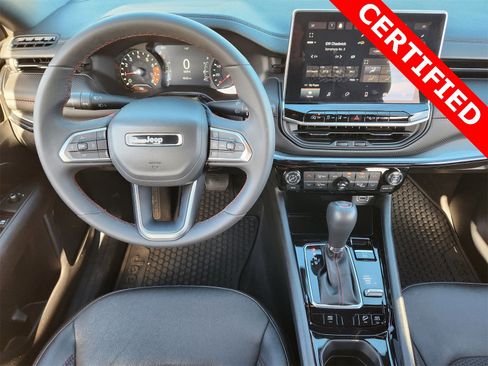 Used 2023 Jeep Compass Trailhawk image 27