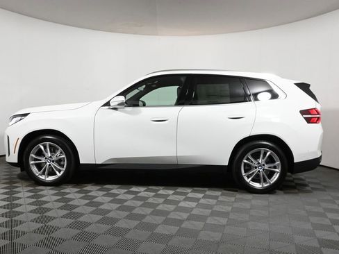 Used 2025 BMW X3 xDrive30i w/ Convenience Package image 2