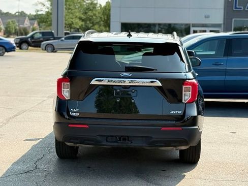 Used 2024 Ford Explorer XLT w/ Class IV Trailer Tow Package AWD/4WD image 38