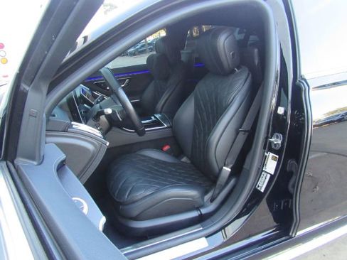 Used 2023 Mercedes-Benz S 580 4MATIC Sedan image 7