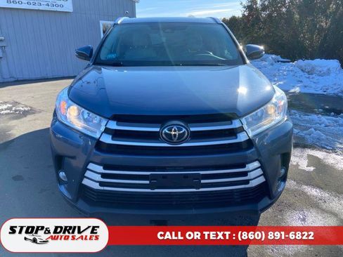 Used 2019 Toyota Highlander XLE image 8