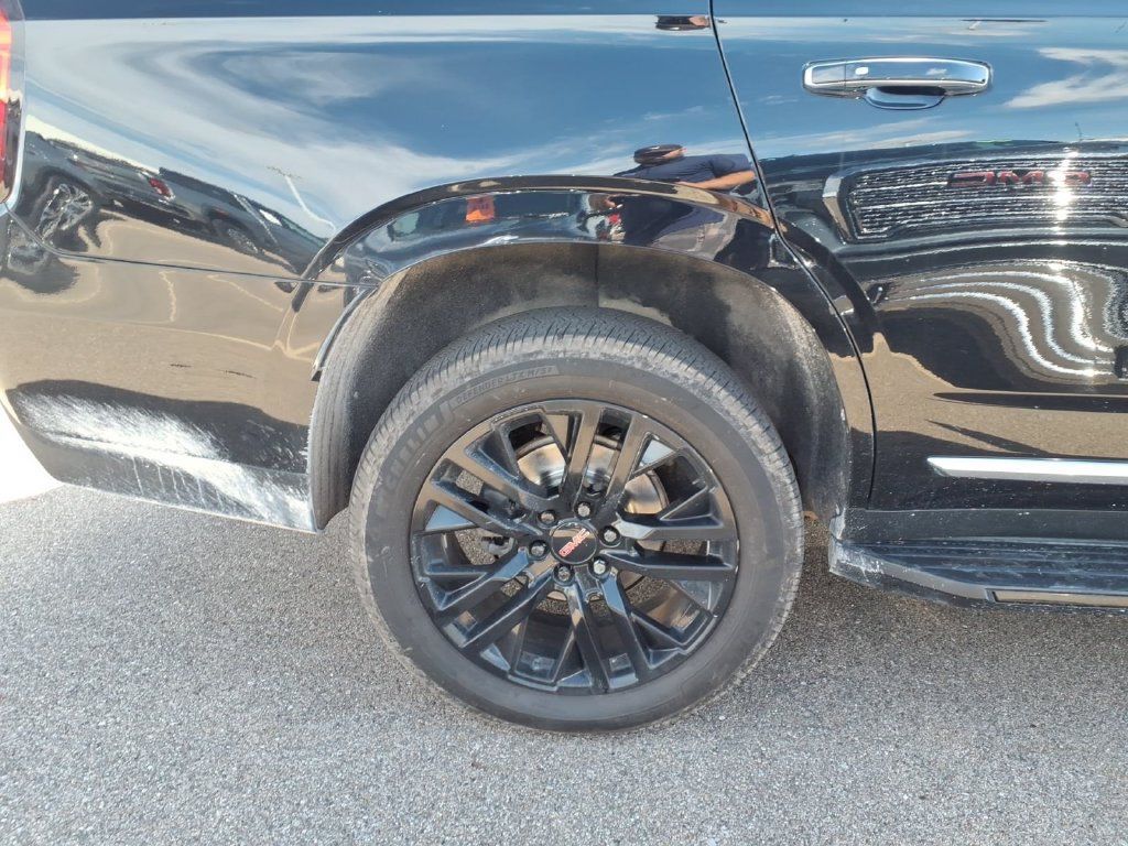 Used 2022 GMC Yukon Denali AWD/4WD image 25