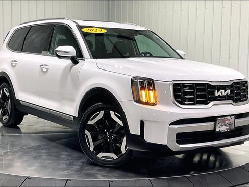 Used 2024 Kia Telluride S w/ S Sunroof Package AWD/4WD image 3