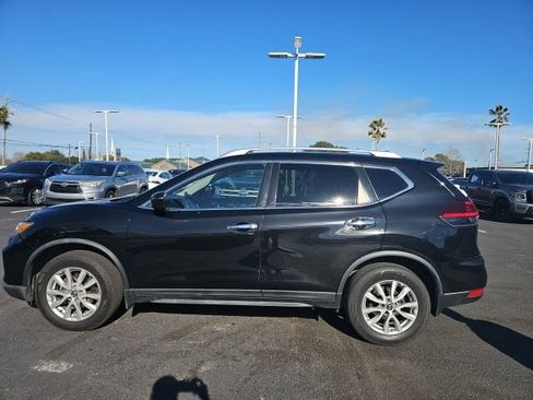 Used 2019 Nissan Rogue SV image 8