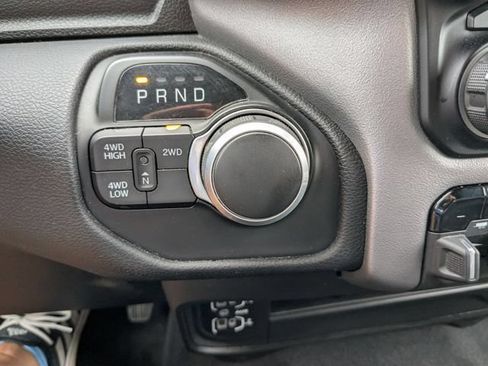 Used 2024 RAM 2500 Big Horn AWD/4WD image 28