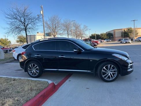 Used 2016 INFINITI QX50 Base w/ Deluxe Touring Package image 2