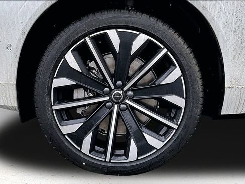 New 2026 Volvo XC60 T8 Ultra w/ Protection Package Premier image 13