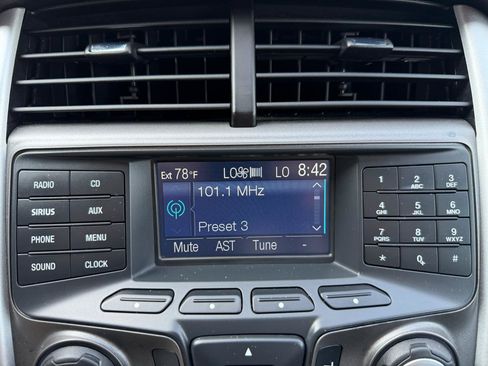 Used 2013 Ford Edge SEL FWD image 32