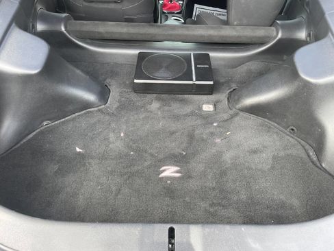 Used 2010 Nissan 370Z Coupe w/ Sport Pkg RWD image 8