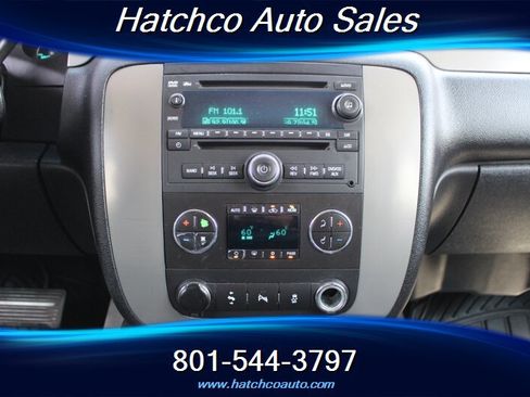 Used 2012 Chevrolet Suburban LT AWD/4WD image 26