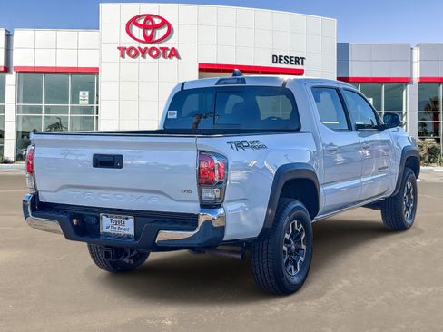 Certified 2023 Toyota Tacoma TRD Off-Road image 7