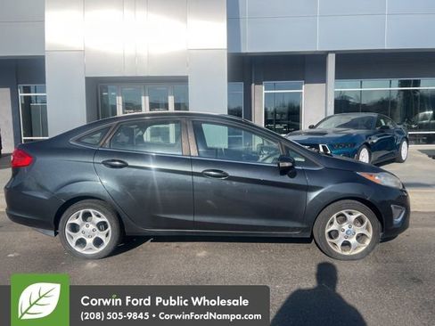 Used 2011 Ford Fiesta SEL w/ 301A Rapid Spec Order Code image 8