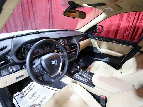 Used 2017 BMW X3 sDrive28i image 12