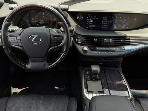 Used 2018 Lexus LS 500 w/ Luxury Package RWD image 12