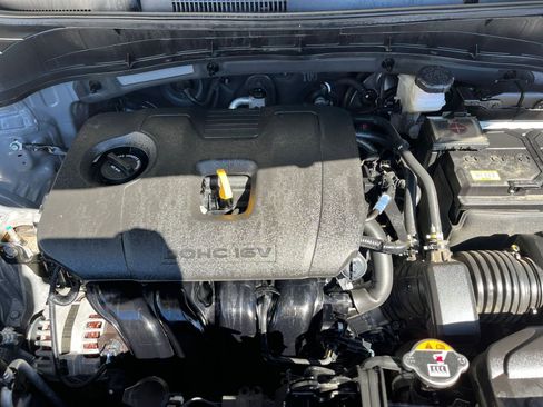 Used 2025 Kia Soul LX w/ LX Technology Package image 32