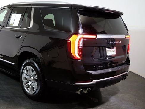 Used 2025 GMC Yukon Denali image 11