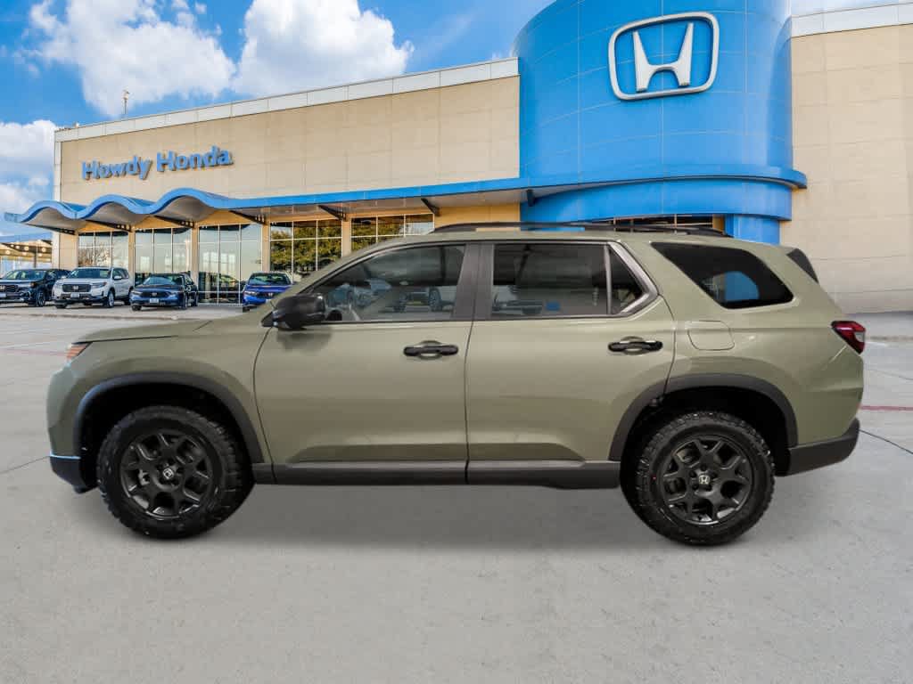 New 2026 Honda Pilot TrailSport image 2