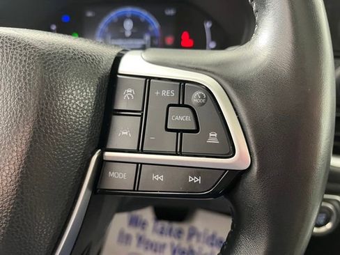 Used 2024 Toyota Grand Highlander XLE image 22