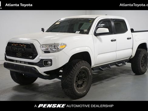 Used 2021 Toyota Tacoma SR w/ SR Convenience Package image 1