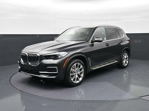 Used 2023 BMW X5 xDrive40i AWD/4WD image 1