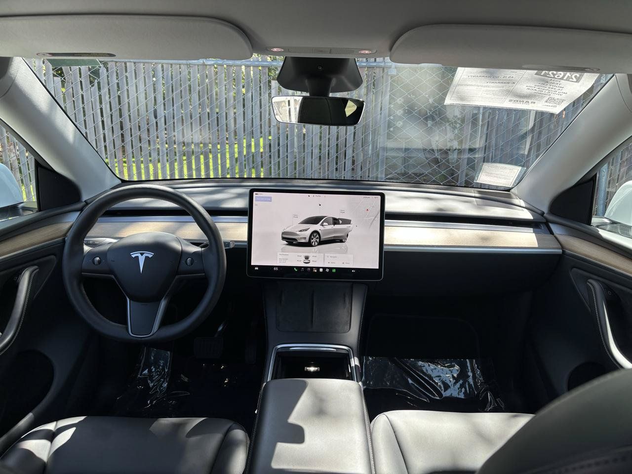 Used 2024 Tesla Model Y Long Range AWD/4WD image 18