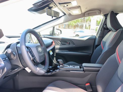 New 2026 Toyota Prius Plug-In Hybrid image 18